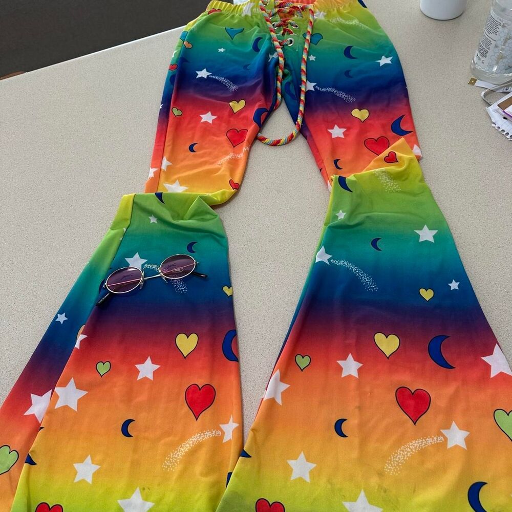 trippy hippie pants and glasses